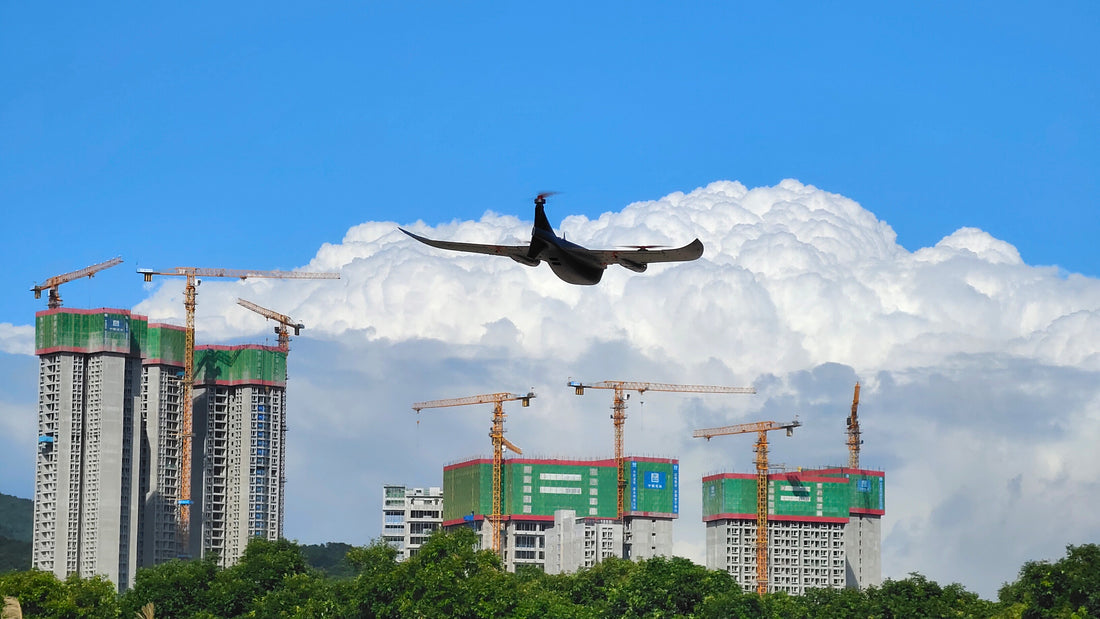 Toward the clouds, over the mountain inside the sea-fimimanta